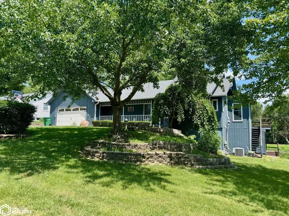 303 Pine Rdg, Bloomfield, IA 52537