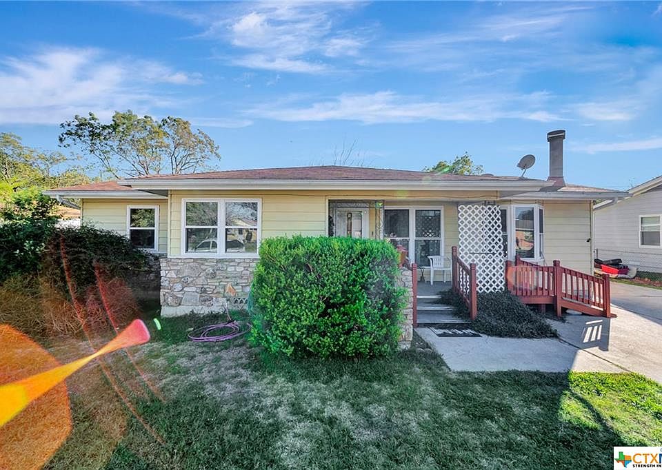 1st image of 2505 Meadow Ln
