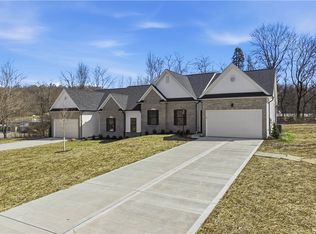 100-102 Huselton Dr, Penn Township, PA
