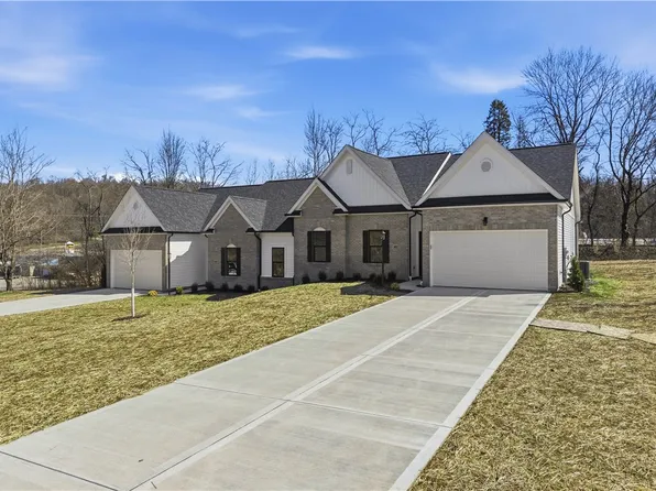 100-102 Huselton Dr, Penn Township, PA 16002