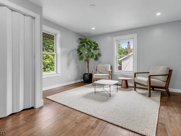529 Wheatsheaf Rd, Roselle Boro, NJ 07203