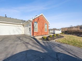 8428 Woodreed Dr, West Chester, OH 45069