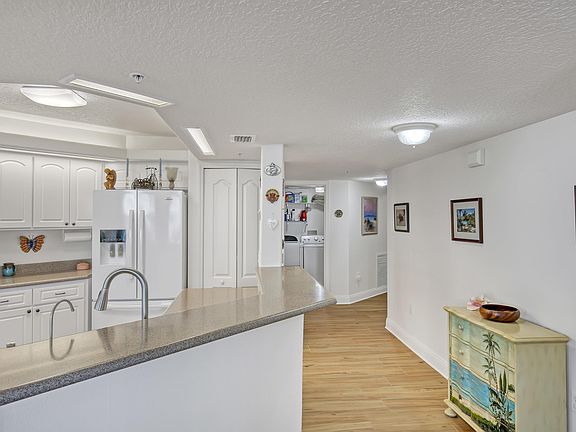 5th image of 8932 Laguna Ln Unit 301