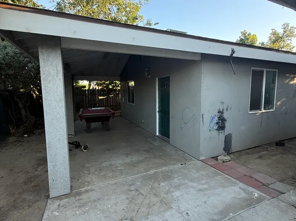 519 9th St #2, Bakersfield, CA 93304