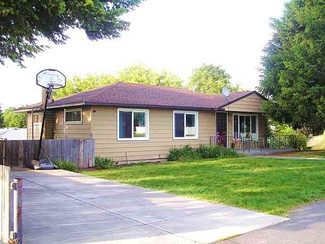 2nd image of 8015 E Boone Ave
