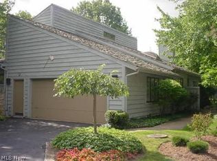 3785-4 Butternut Ct #J4, Chagrin Falls, OH 44022