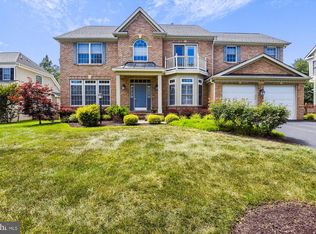 1833 Woods Edge Dr NE, Leesburg, VA 20176