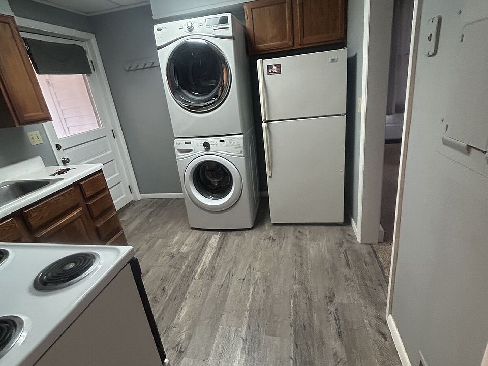 1st image of 151 Main St APT 2