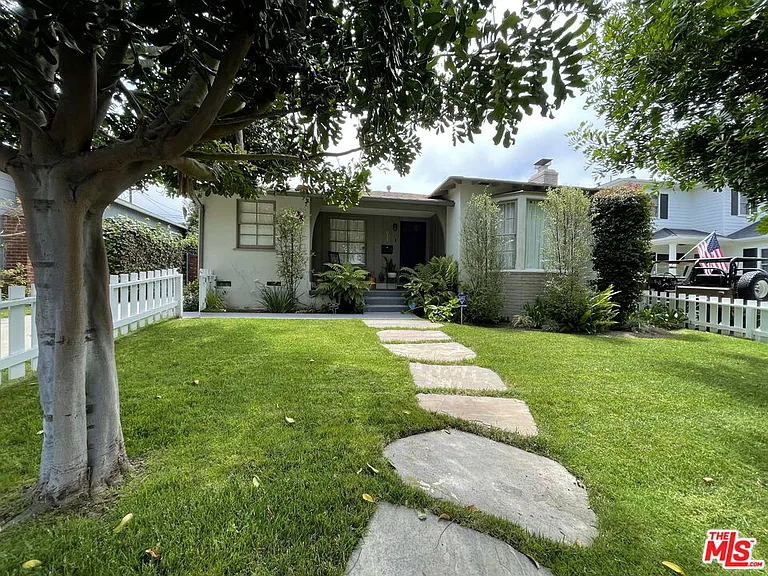 8011 Stewart Ave — Photo 2