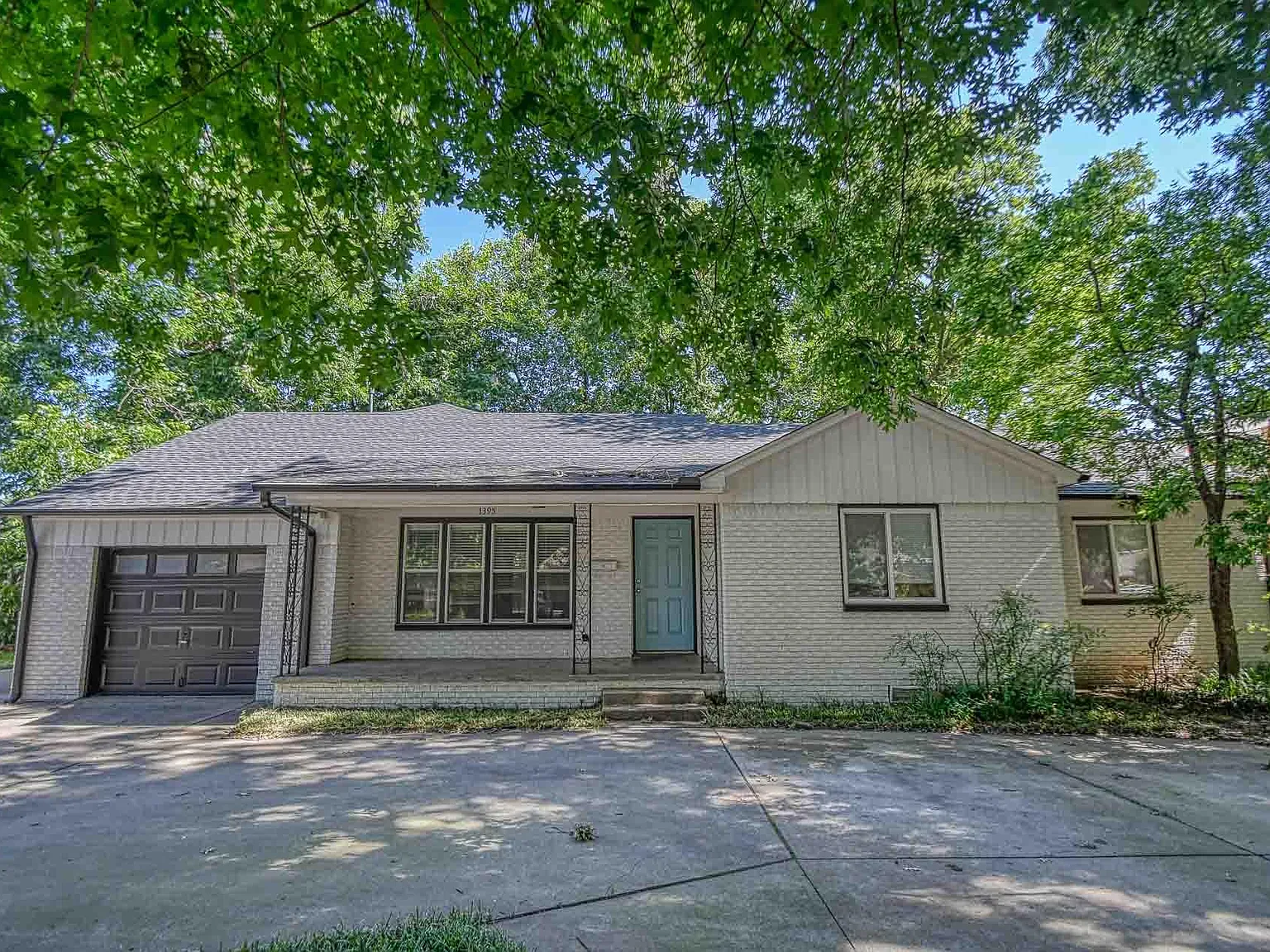 4 bed, 1614 sqft, $1,900 — Photo 2