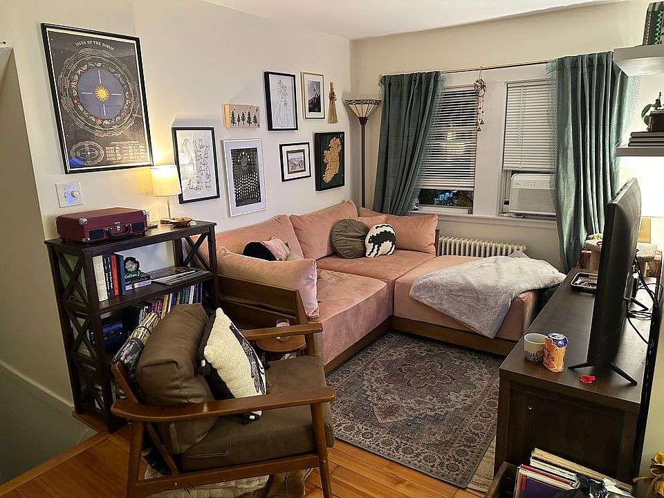 1st image of 1140 Massachusetts Ave APT 3