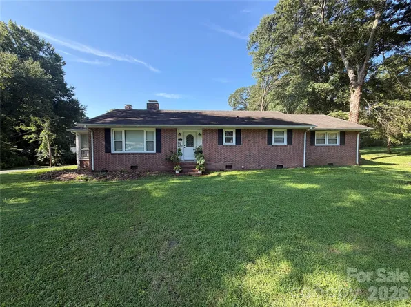 701 Home Trl, Gastonia, NC 28052