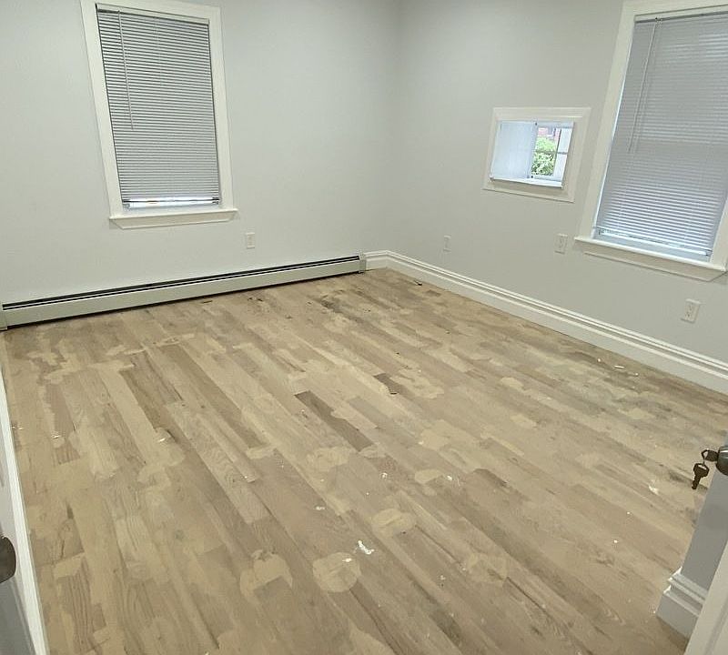 2nd image of 11917 202nd St