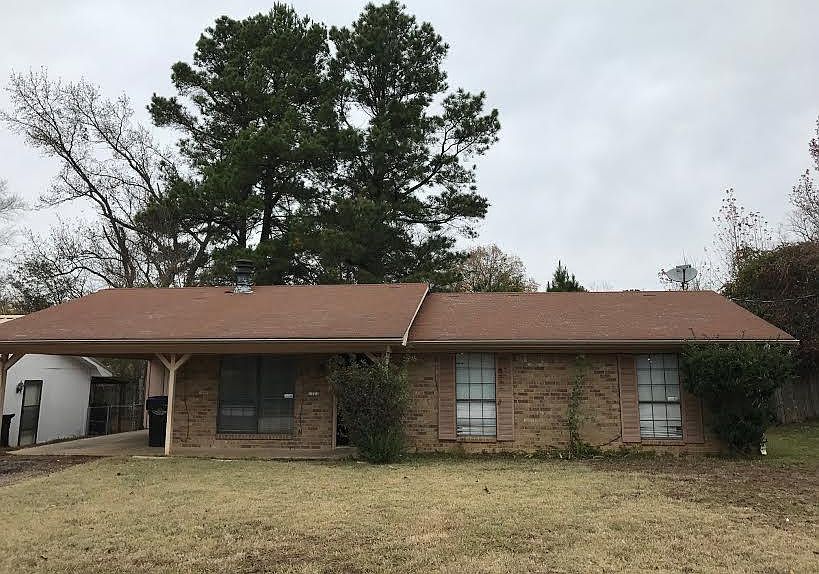1st image of 1221 America Dr