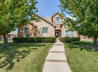 1141 Woods Rd, Forney, TX 75126