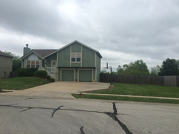 Large front/side yard