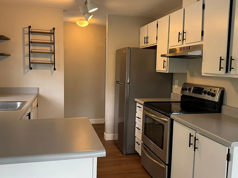 1624 201st Pl SE #6D — Photo 1