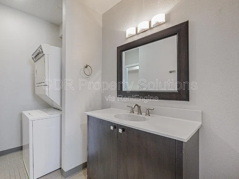 950 4th St NW #209 — Photo 20