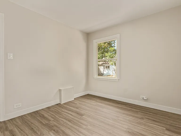 4415 Milwaukee St — Photo 19