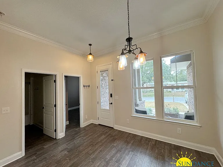 306 Ohio Pl — Photo 14