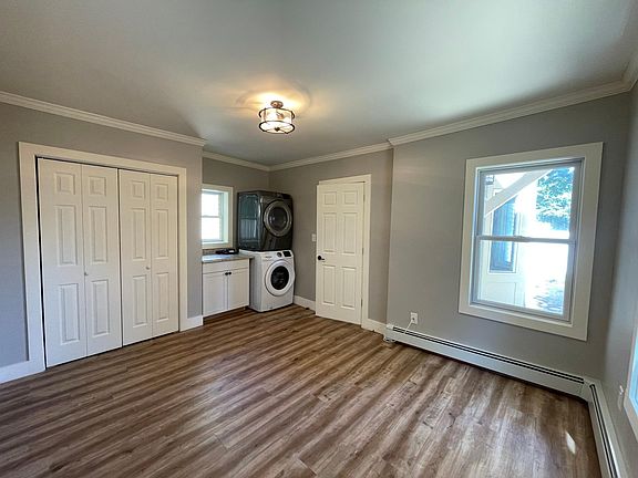4th image of 119 Caroline Ave