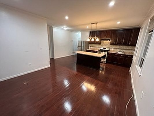 5th image of 1772 Popham Ave #2A