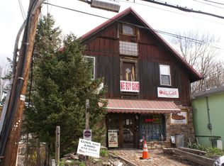 66 Main St, Dallas, PA 18612