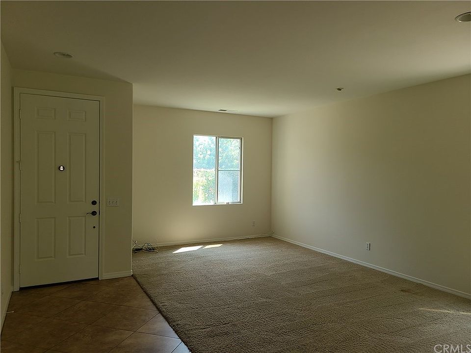 1st image of 37817 Rainbow Dr