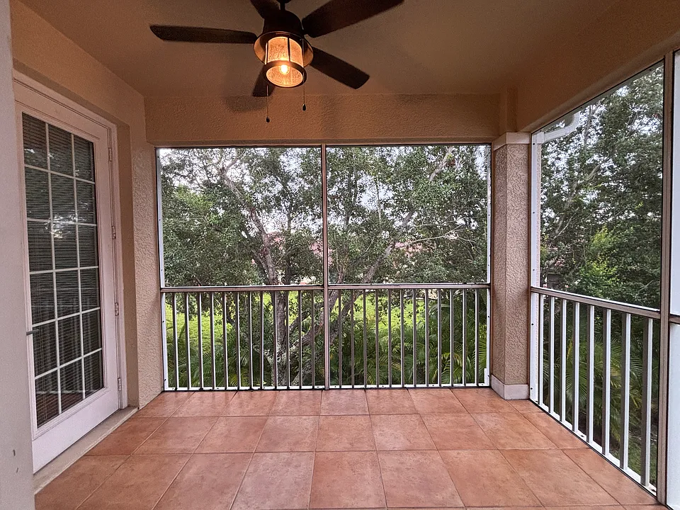 240 W End Dr #423