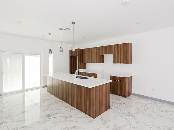 3rd image of 1011 Emerald Valley Dr Suite 25D