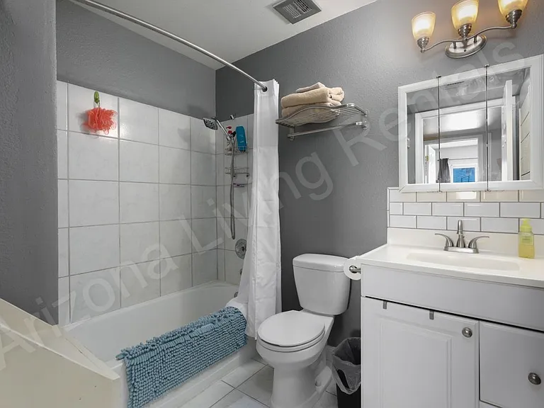 1719 Los Lagos Dr #B — Photo 7
