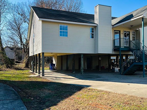 2nd image of 102 Derwent Ct