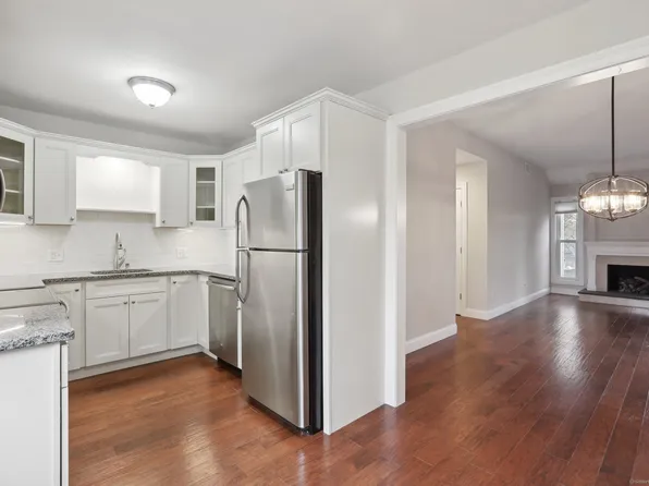 1042 Heritage Village #A, Southbury, CT 06488