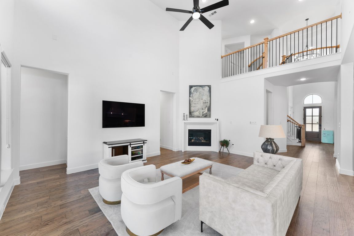 next background image