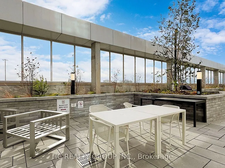 2031 Kennedy Rd #920 — Photo 34