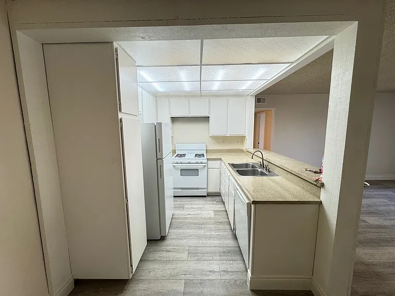 1133 E Alosta Ave #A202 — Photo 13