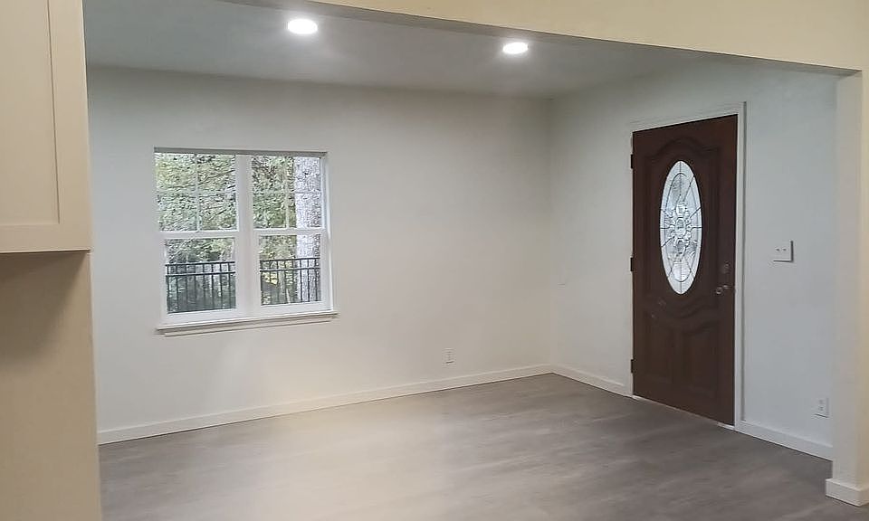 1st image of 2915 Tilden Ln