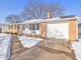 3434 Snowglen Ln, Lansing, MI 48917