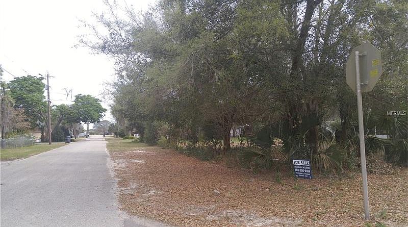 1st image of 220 Callitris Ave