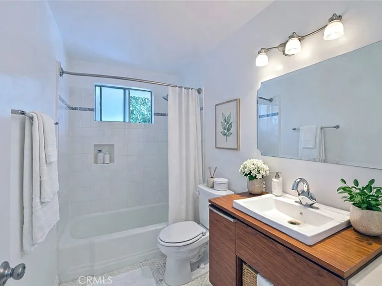 1436 S Bedford St #3 — Photo 5