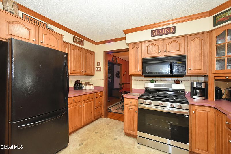5th image of 9 Northwood Drive