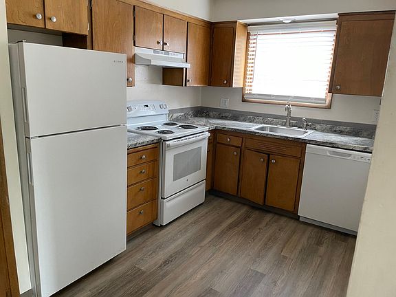 2nd image of 1119 W 7th Ave #7