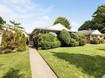 69-91 113 Street, Flushing, NY, 11375