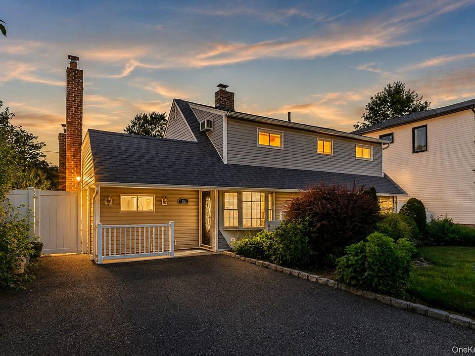 1st image of 34 Hedge Lane