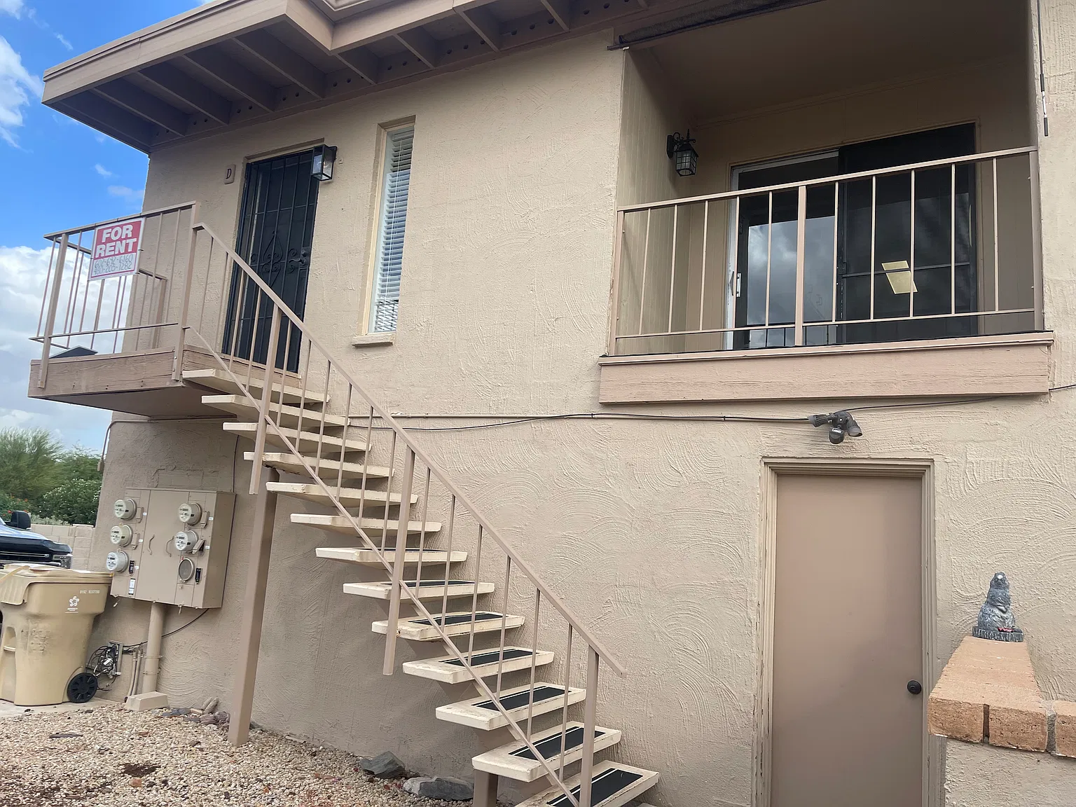 2 bed, 1026 sqft, $1,100 — Photo 2