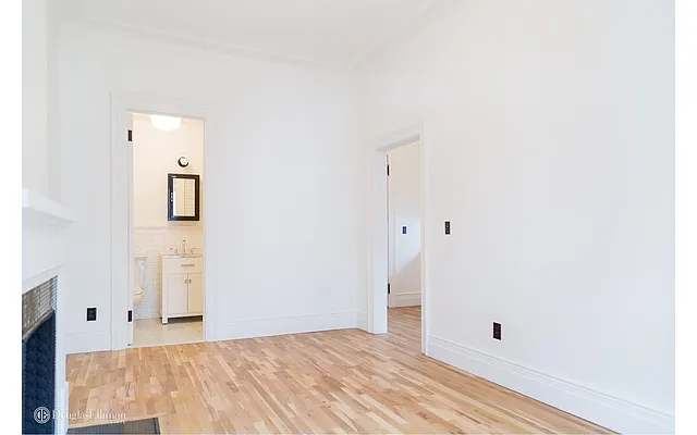 Rented by Douglas Elliman | media 21