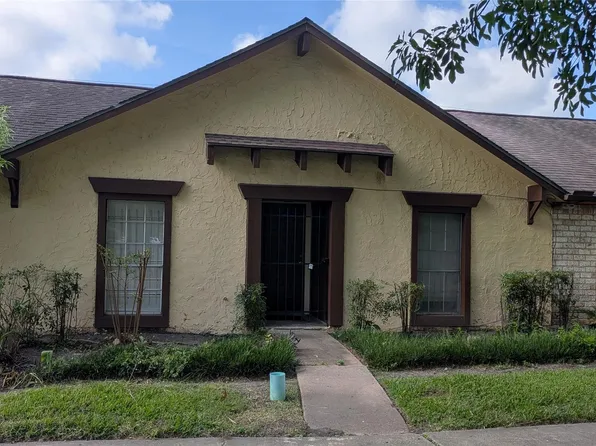 7445 Cook Rd, Houston, TX 77072