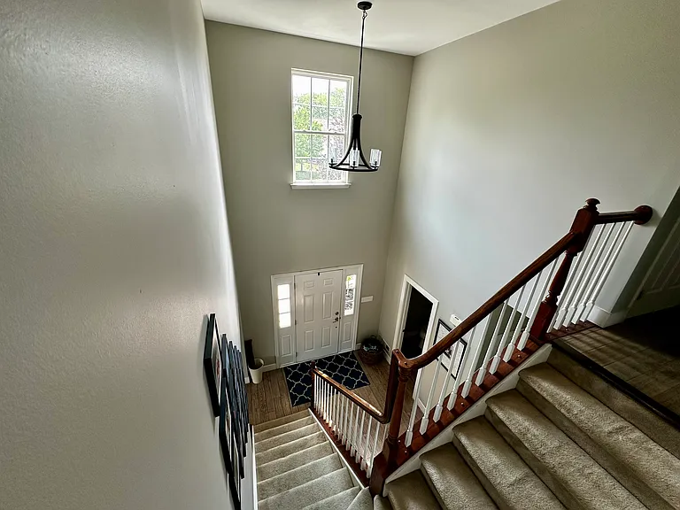 1043 Nicole Dr — Photo 17