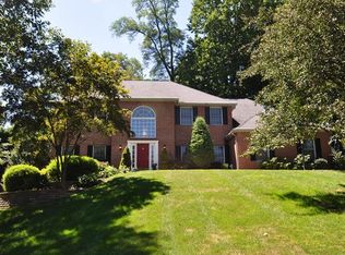 36 Stonebridge Dr, Hockessin, DE 19707