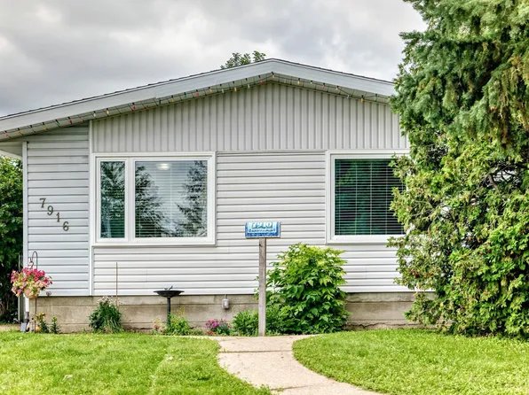 7916 130th Ave NW, Edmonton, AB T5C 1Y5